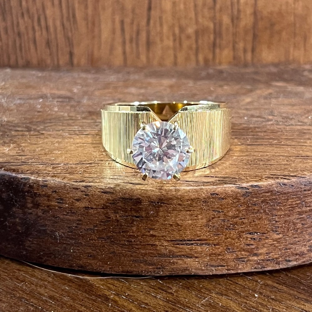 Vtg Park Lane Gold Tone Ribbed Wide Band Large Clear Crystal Solitaire Ring Sz 7